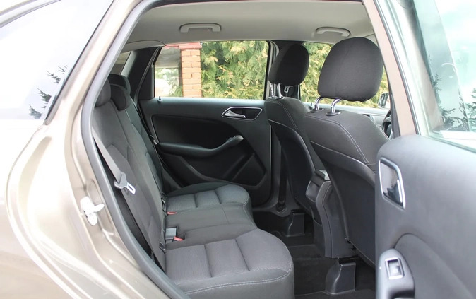 Mercedes-Benz Klasa B cena 25999 przebieg: 275900, rok produkcji 2012 z Płock małe 436